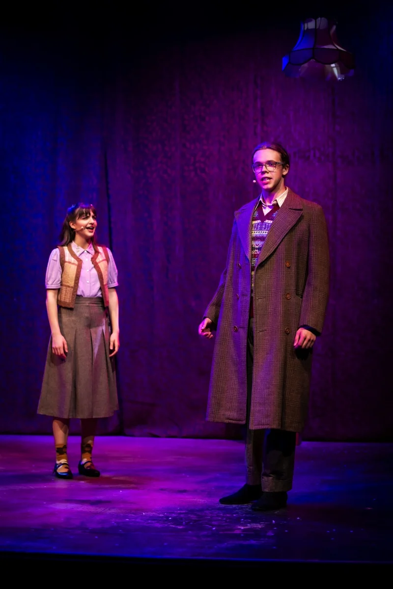 Flora The Red Menace - Lighting and video design