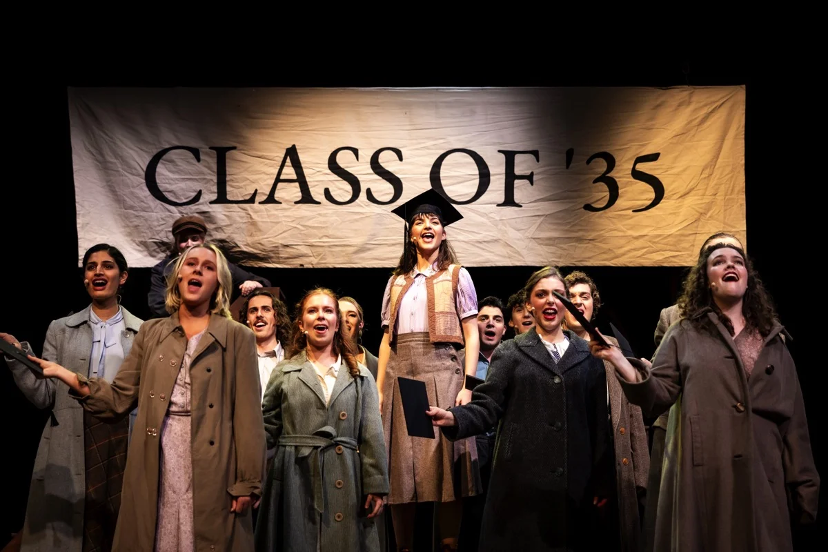 Flora The Red Menace - Lighting and video design