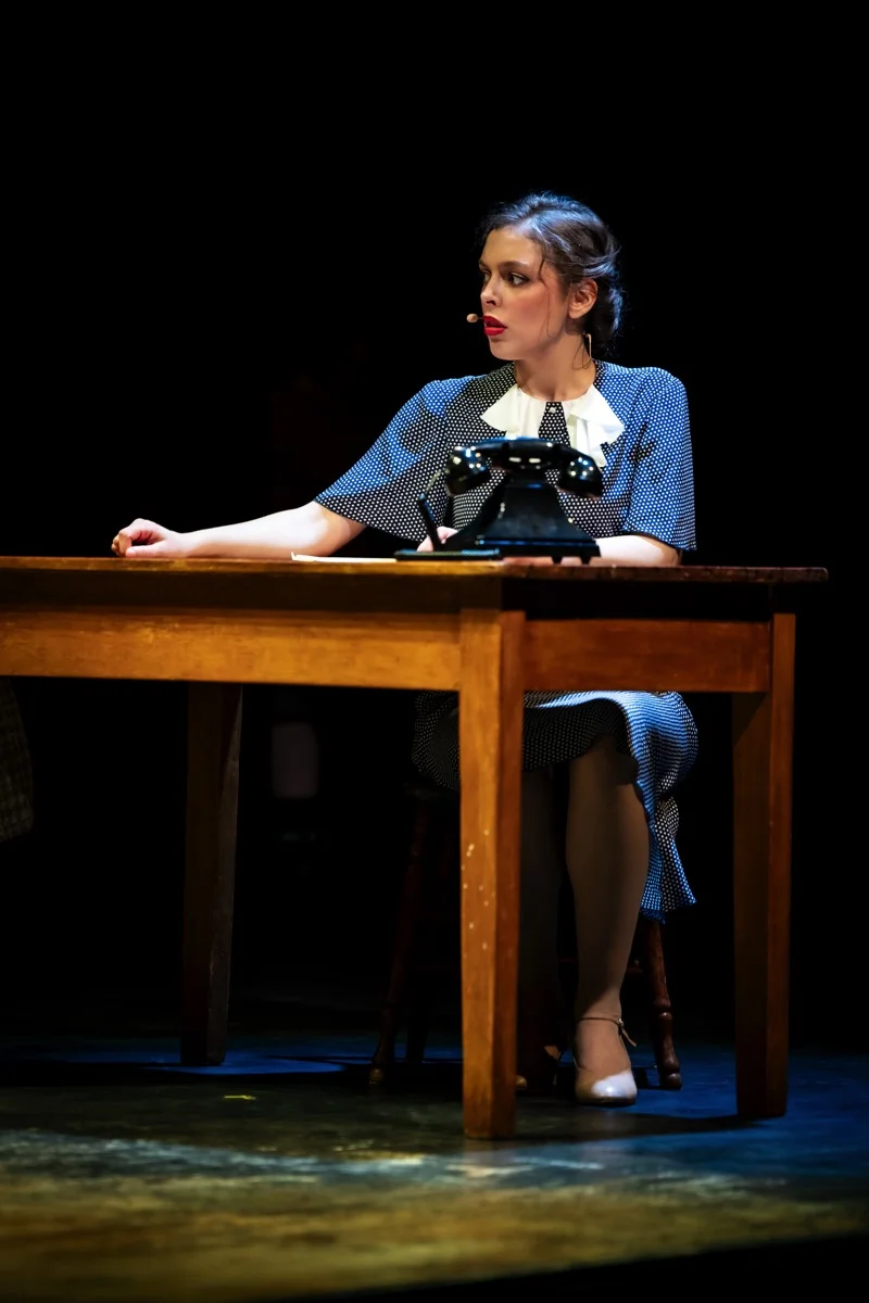 Flora The Red Menace - Lighting and video design